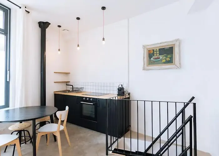 Charming Loft Near Montmartre * Paříž